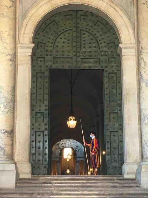 Vatican Rhapsody * Rom