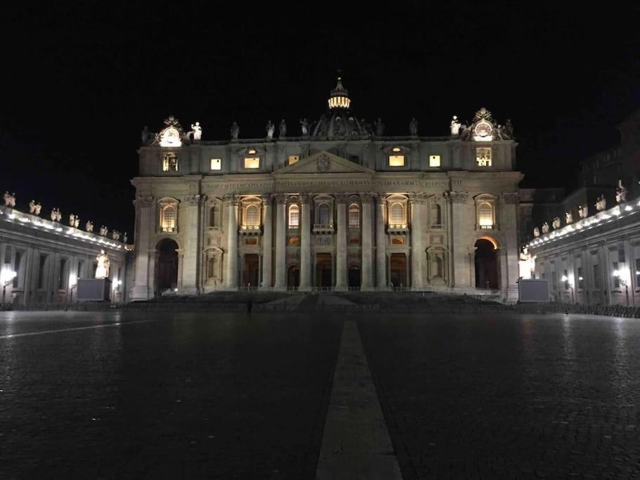 Vatican Rhapsody Apartment *